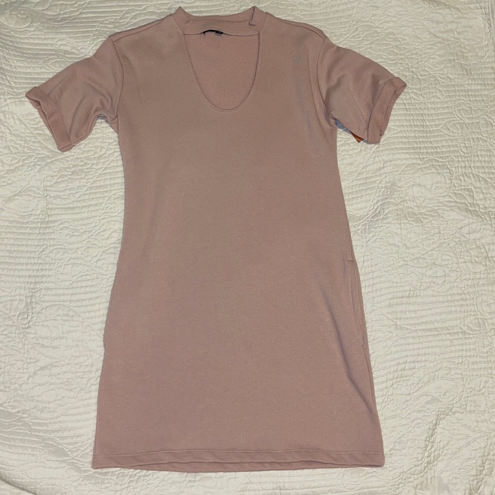 Size M. Almost Famous Dress